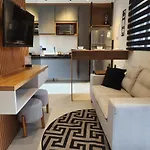 Lindo Apto Novo E Prox Ao Metro C Cama Queen