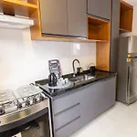 Lindo Apto Novo E Prox Ao Metro C Cama Queen
