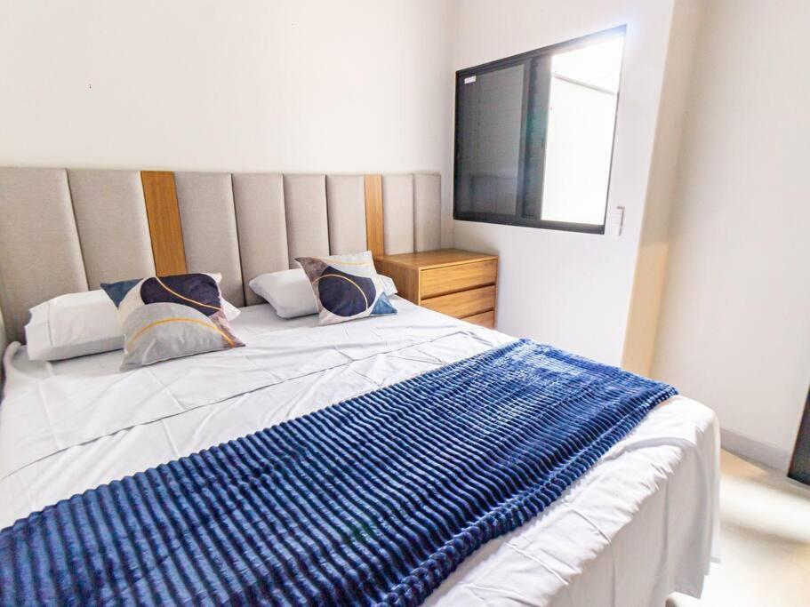 Lindo Apto Novo E Prox Ao Metro C Cama Queen Apartamento